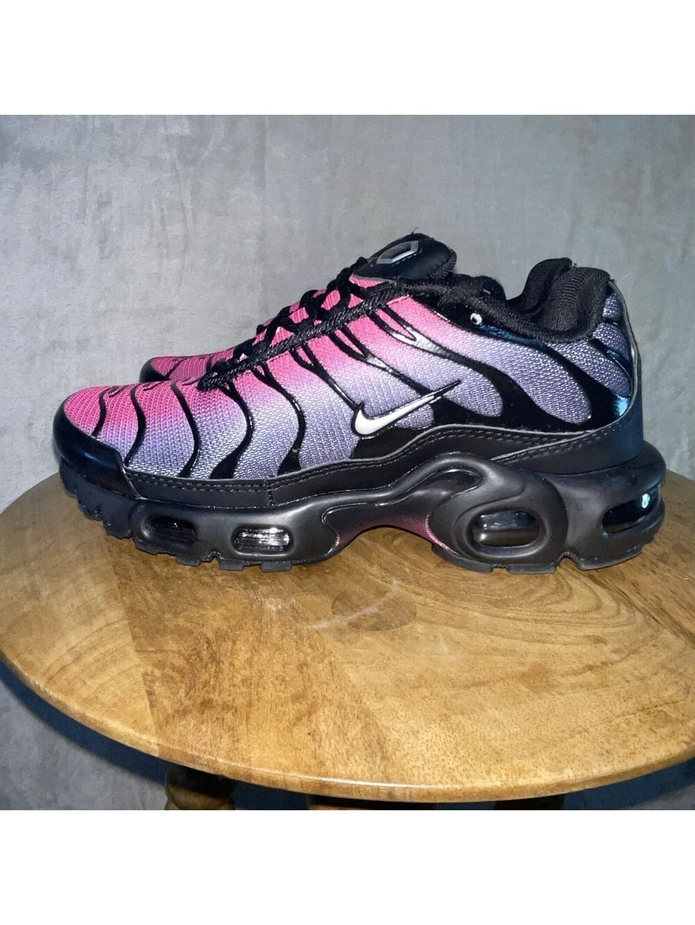 Nike Air Max Plus TN 'Pink Black Gradient’ Sneakers BRAND NEW - 5.5Y Or 7W SLD